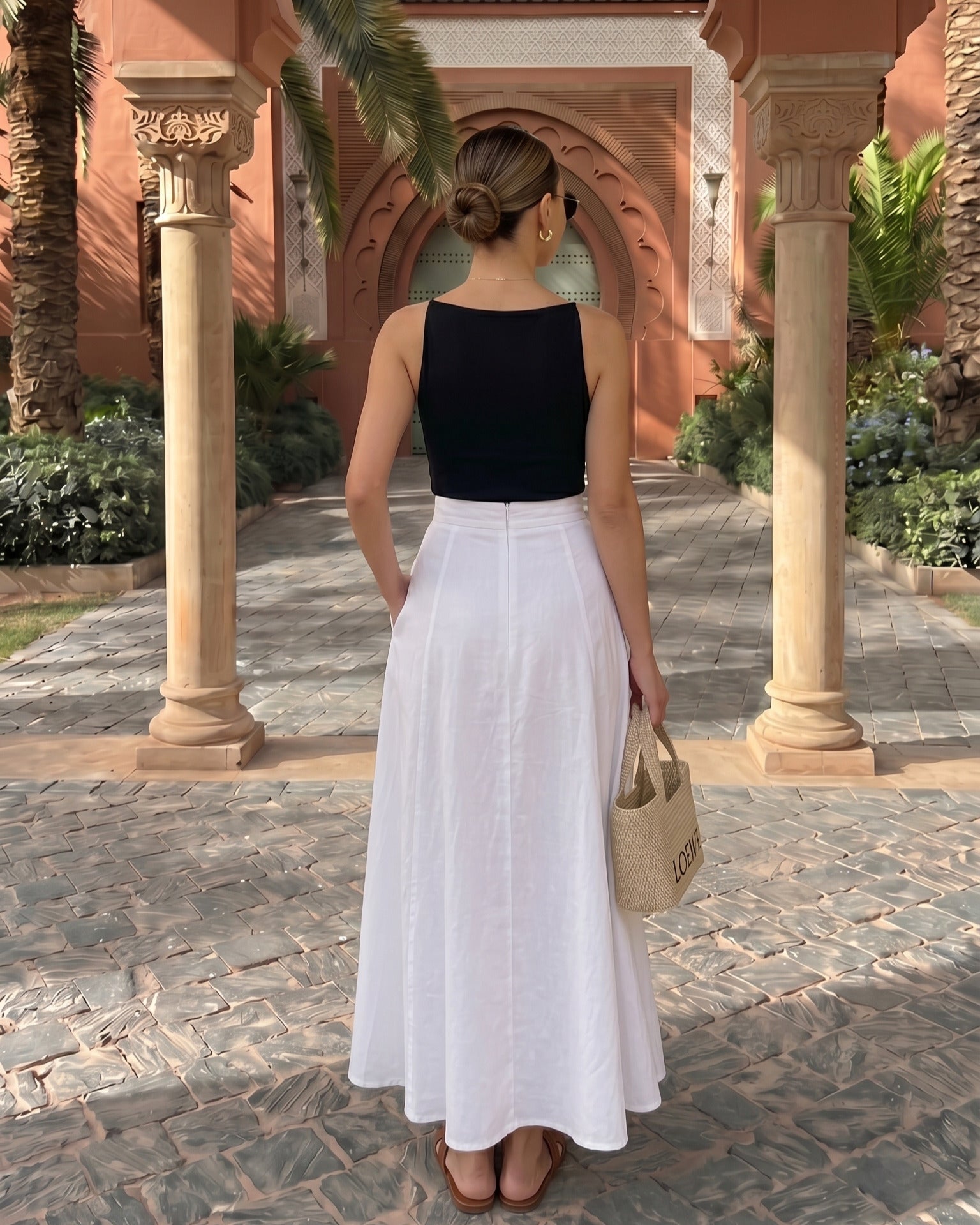 Jupe longue blanche taille haute fluide – Élégance minimaliste