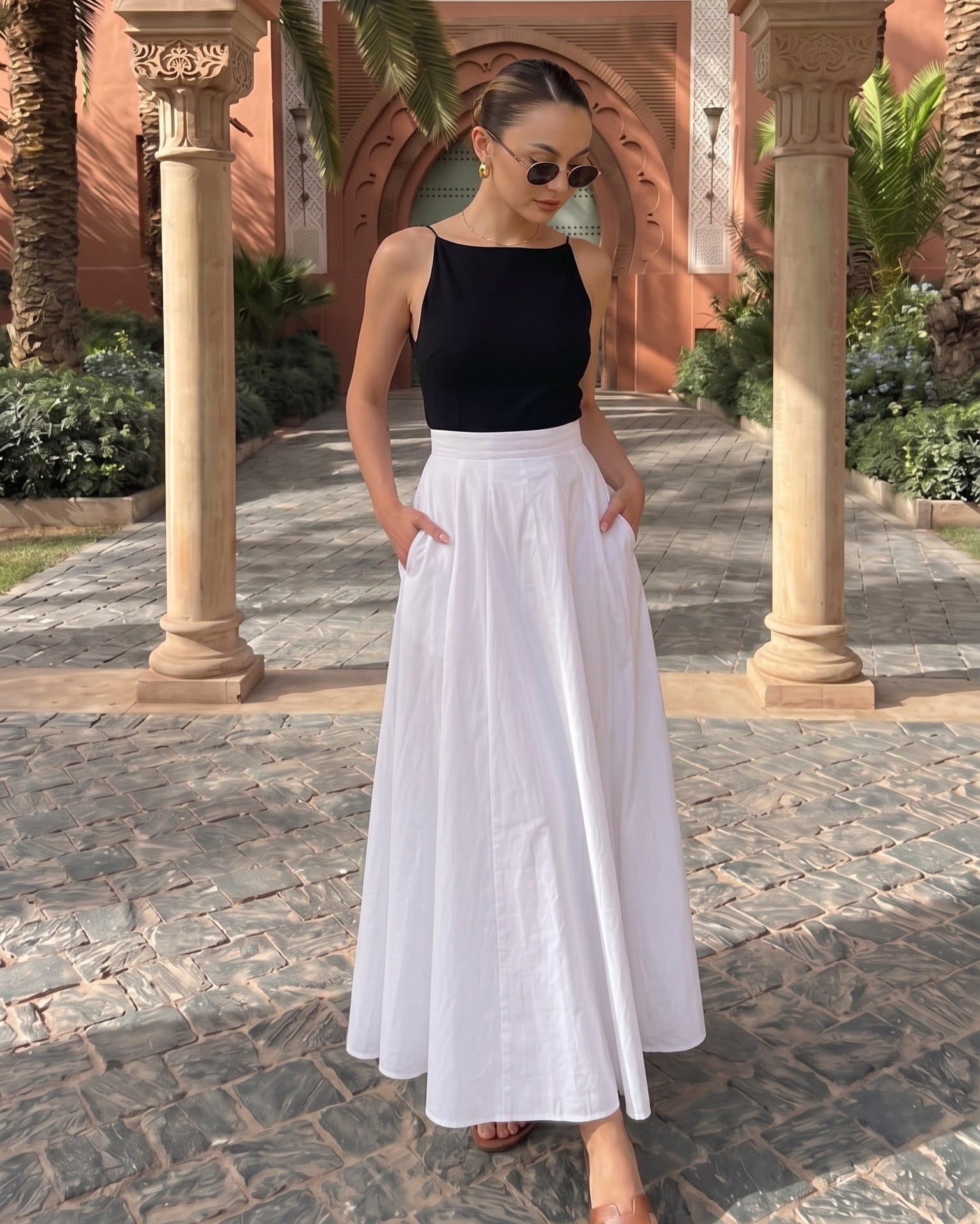 Jupe longue blanche taille haute fluide – Élégance minimaliste